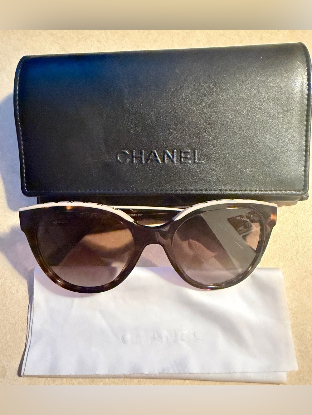 Chanel Polarized Tortoise Frame Sunglasses Model 5414 LIKE NEW